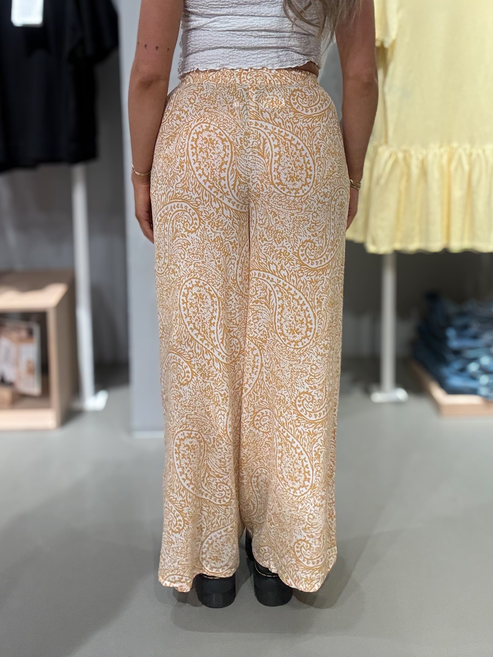 VIJINKE Trousers - Birch